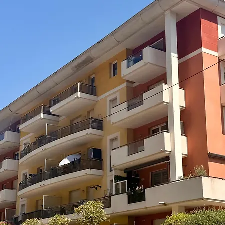 Magnificent Renovated Apartment, 2 Of 45 M2, Close Tothe Sea, Floor, Terrace Nizza